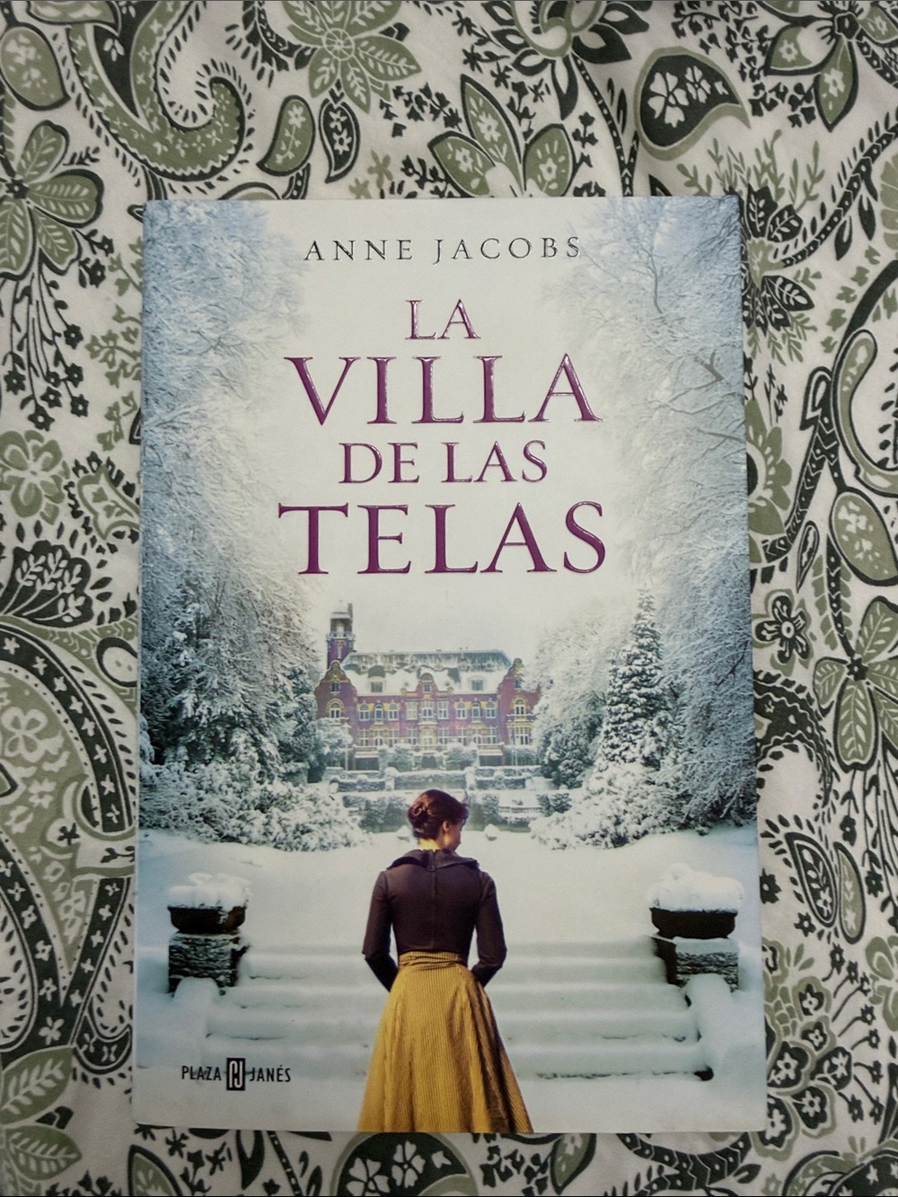 La Villa de las Telas Holiday Throw Blanket in Purple & Gold